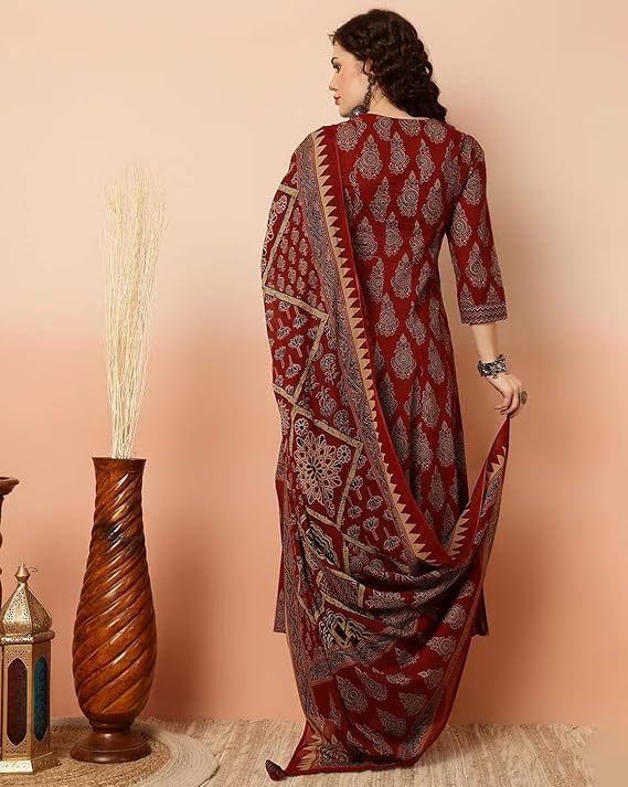 Women Printed Kurta and Pant Set with Dupatta - Image 4